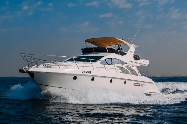 Charter de yacht économique Azimut Candy 50 pieds Dubai - jusqu'à 15 personnes bateau de fête