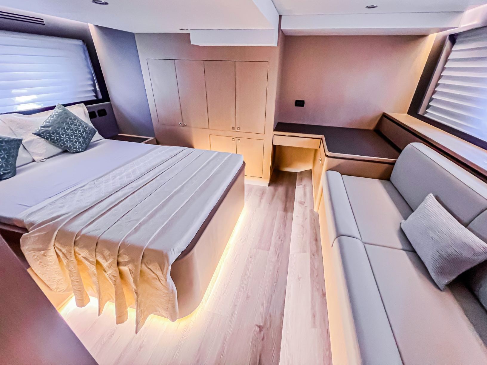 Sky Walker Lee yacht, image 11