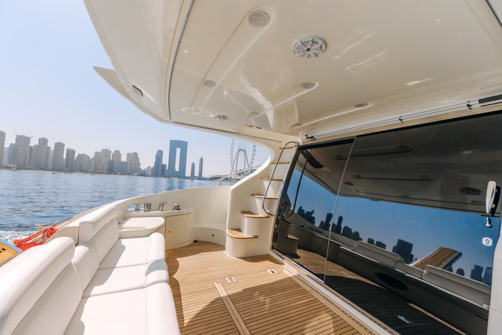 Azimut White Pearl yacht, image 3
