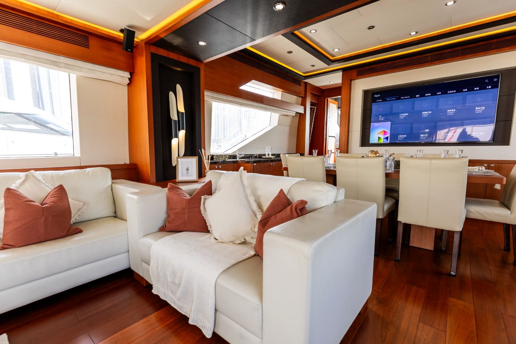 Sky Walker Caliente yacht, image 14