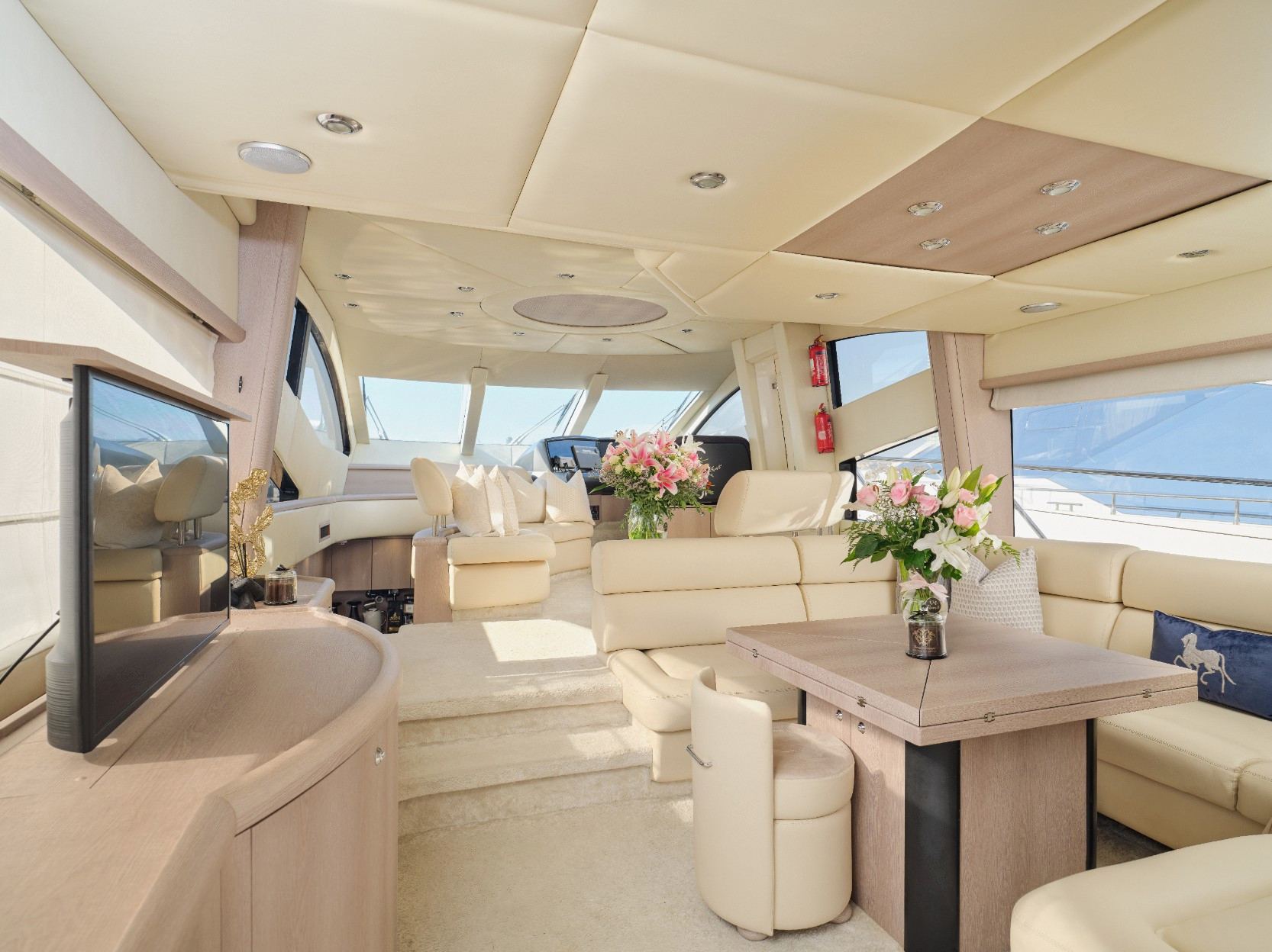 Sunseeker Satoshi yacht, image 3