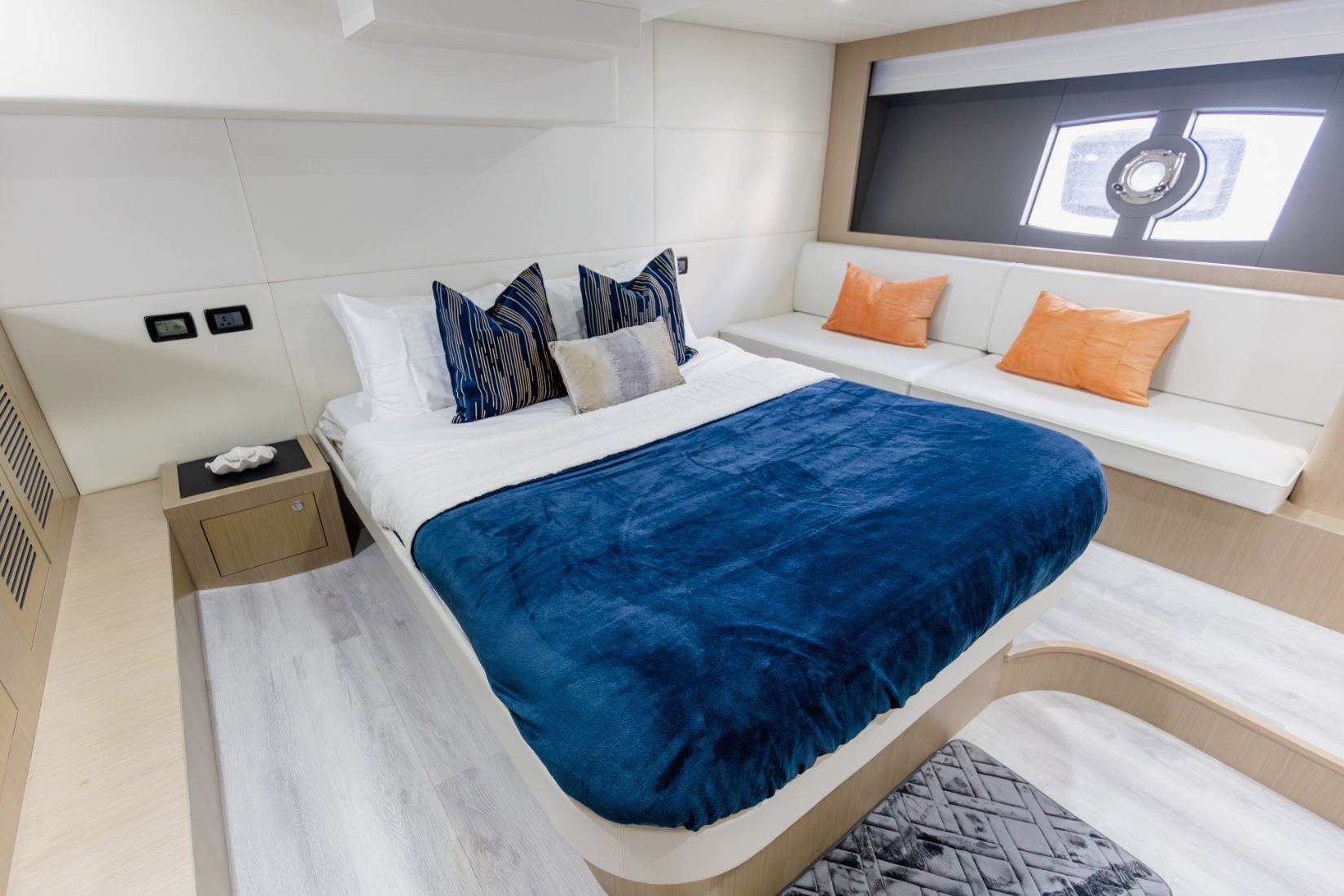 Sky Walker RAK 1 yacht, image 8
