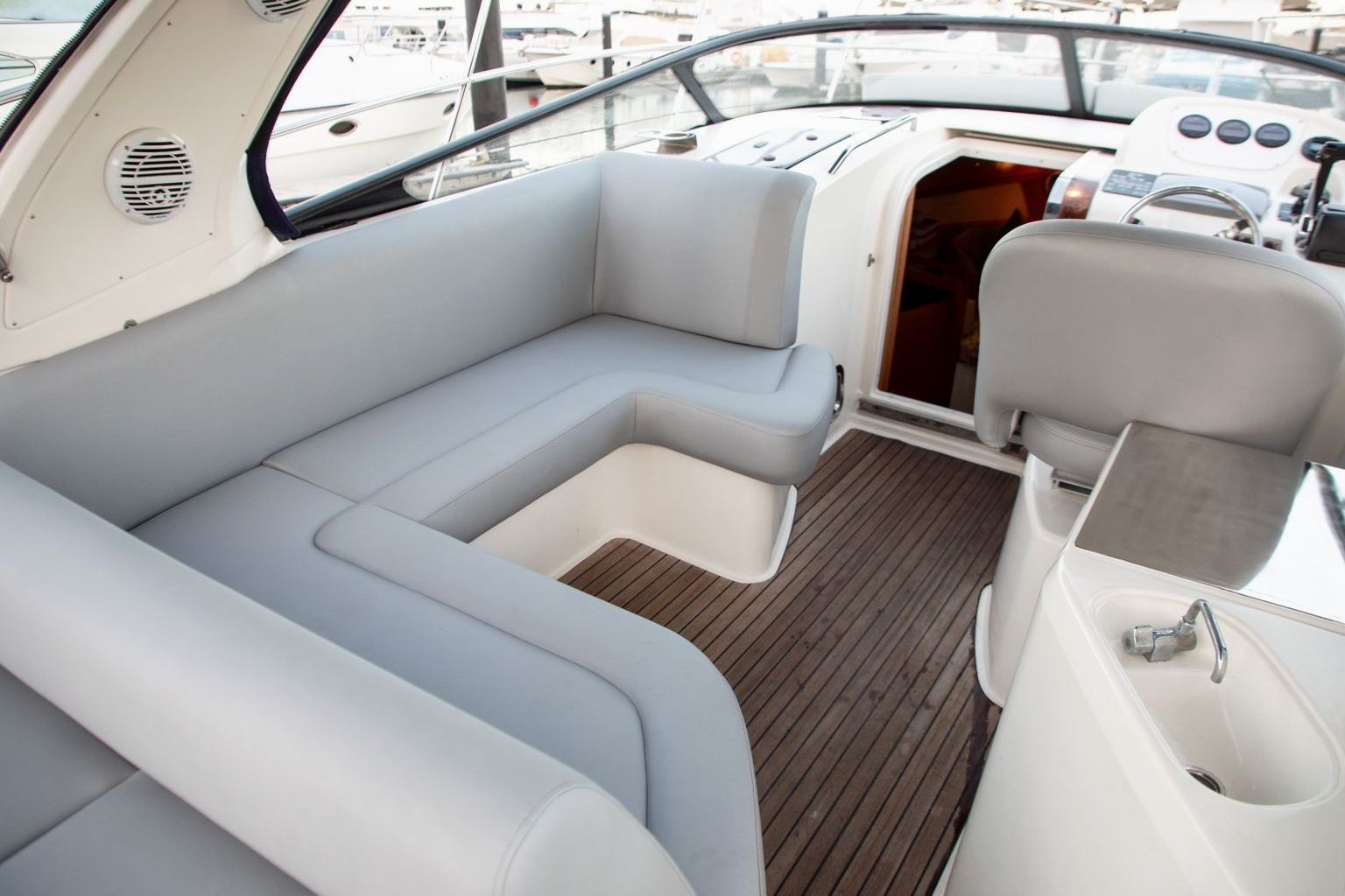 Nora yacht, image 4
