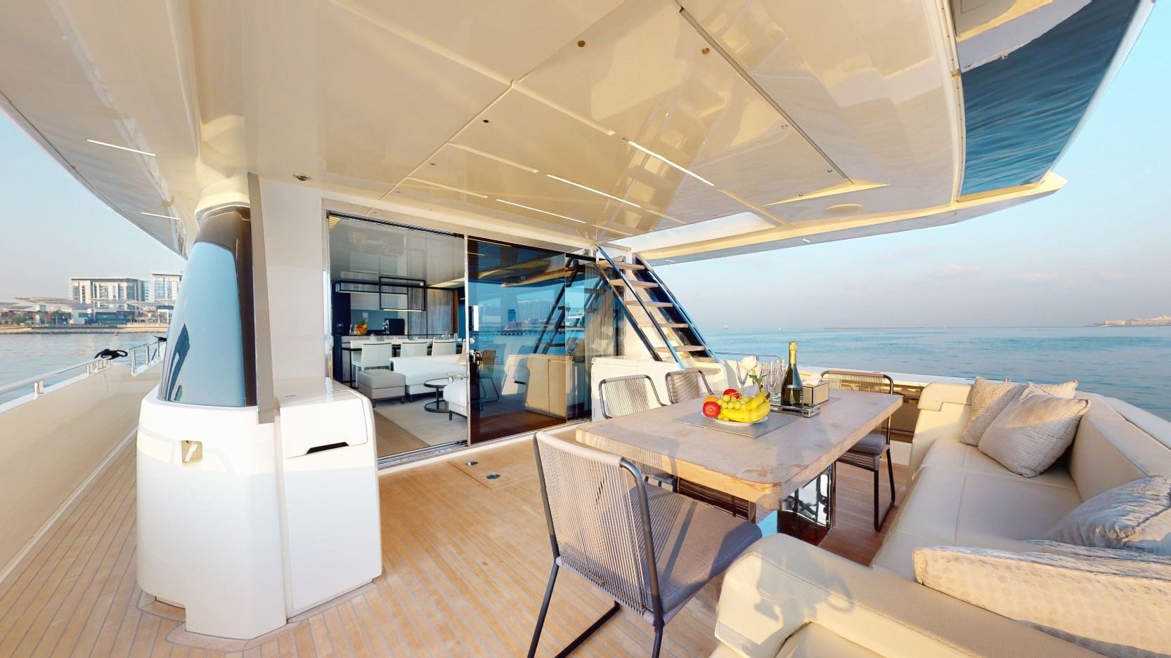 Ferretti 78 ft yacht, image 12