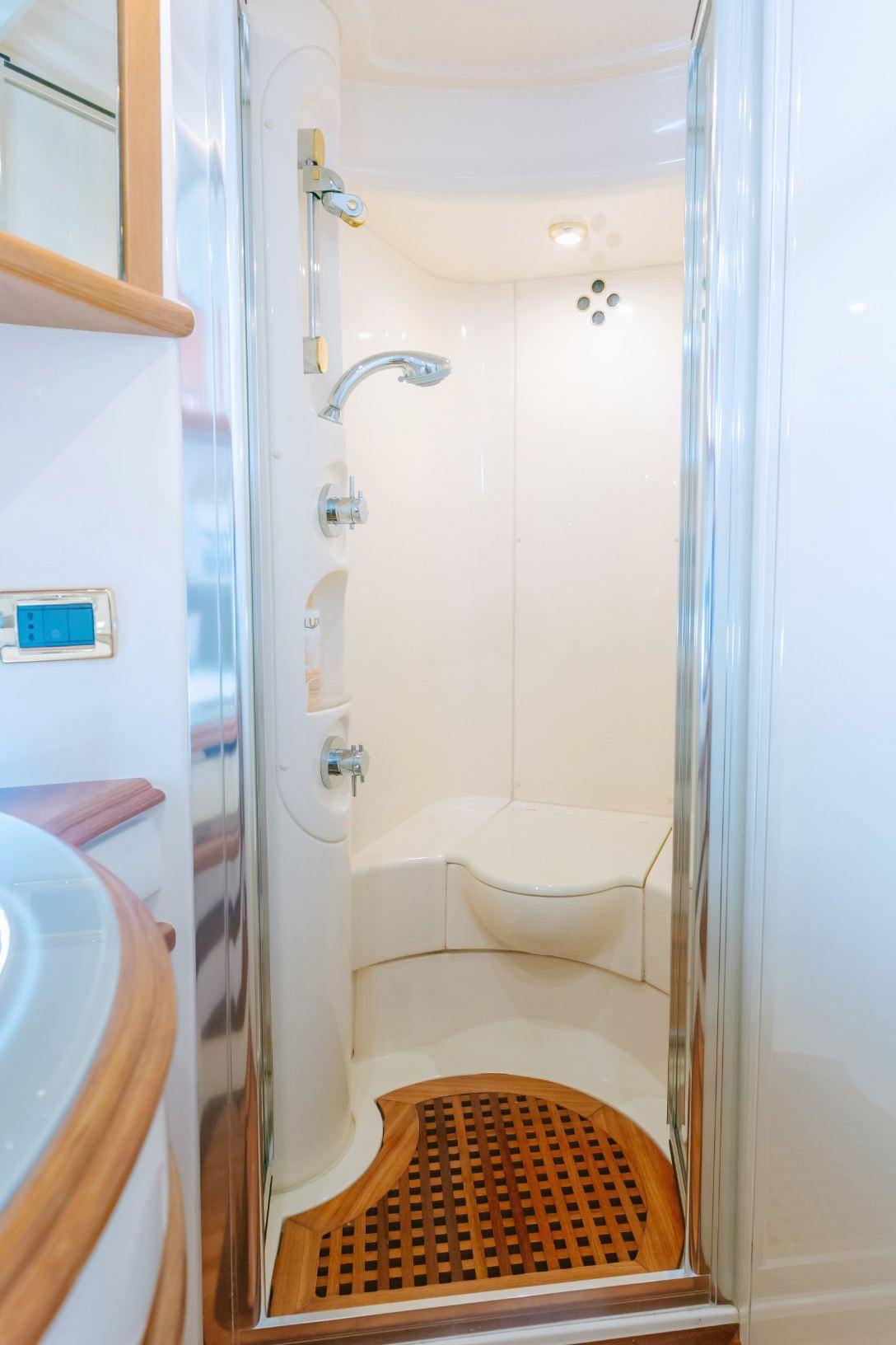 Azimut White Pearl yacht, image 7