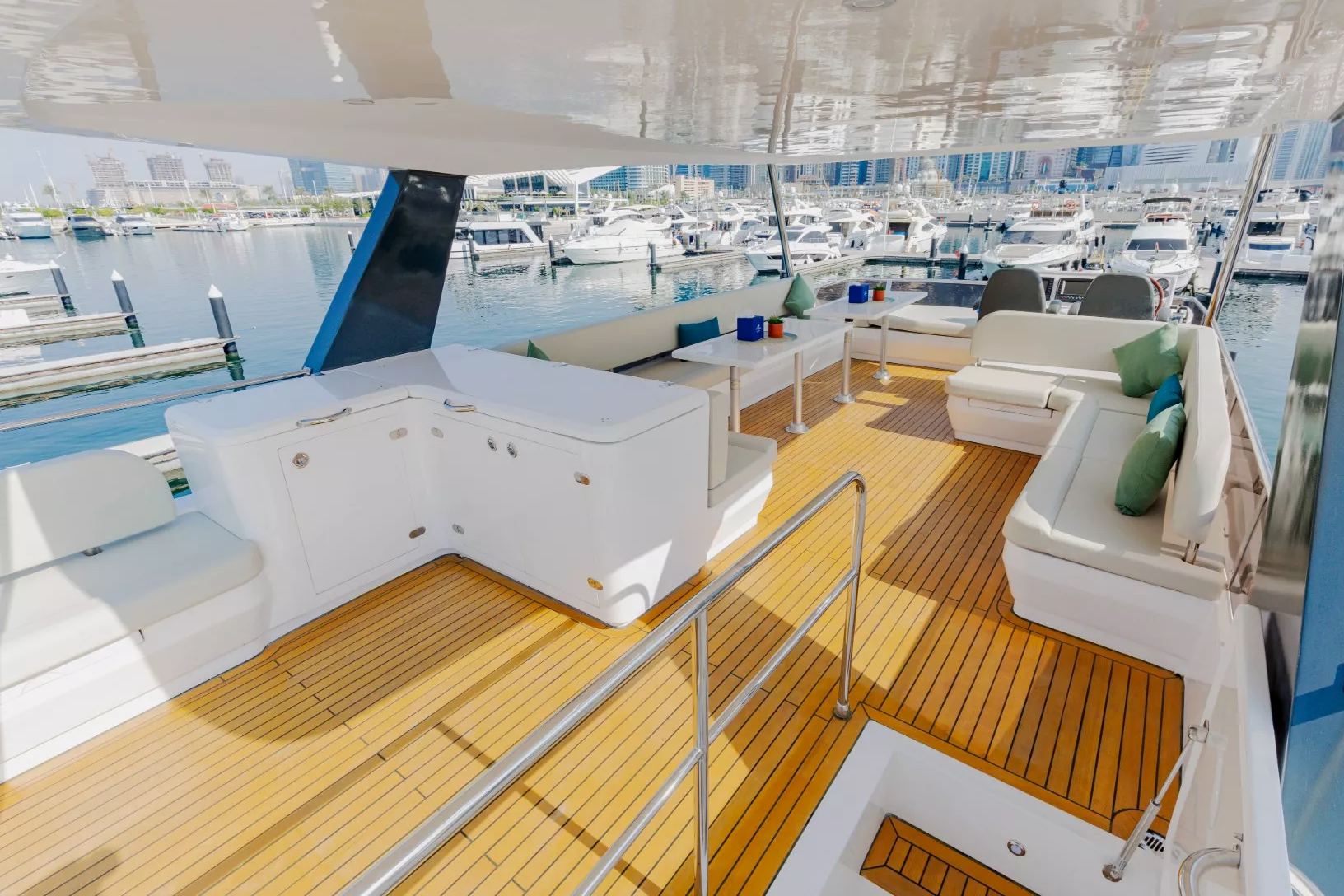 Sky Walker Gala yacht, image 10