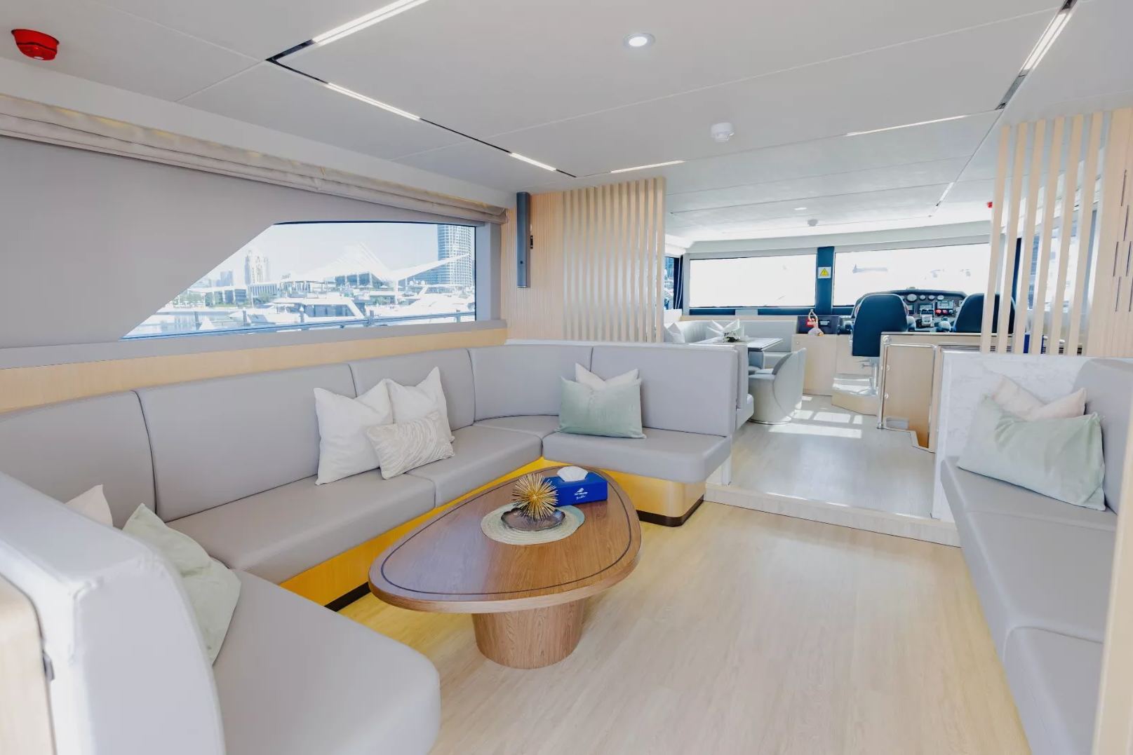 Sky Walker Gala yacht, image 14