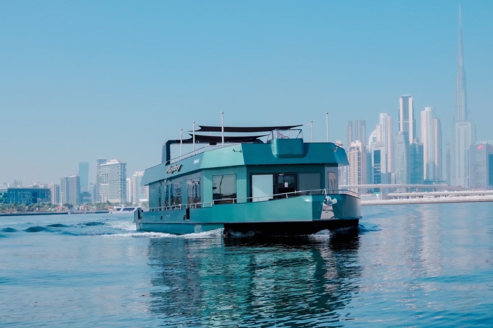 Play Boy Houseboat yacht, image 6