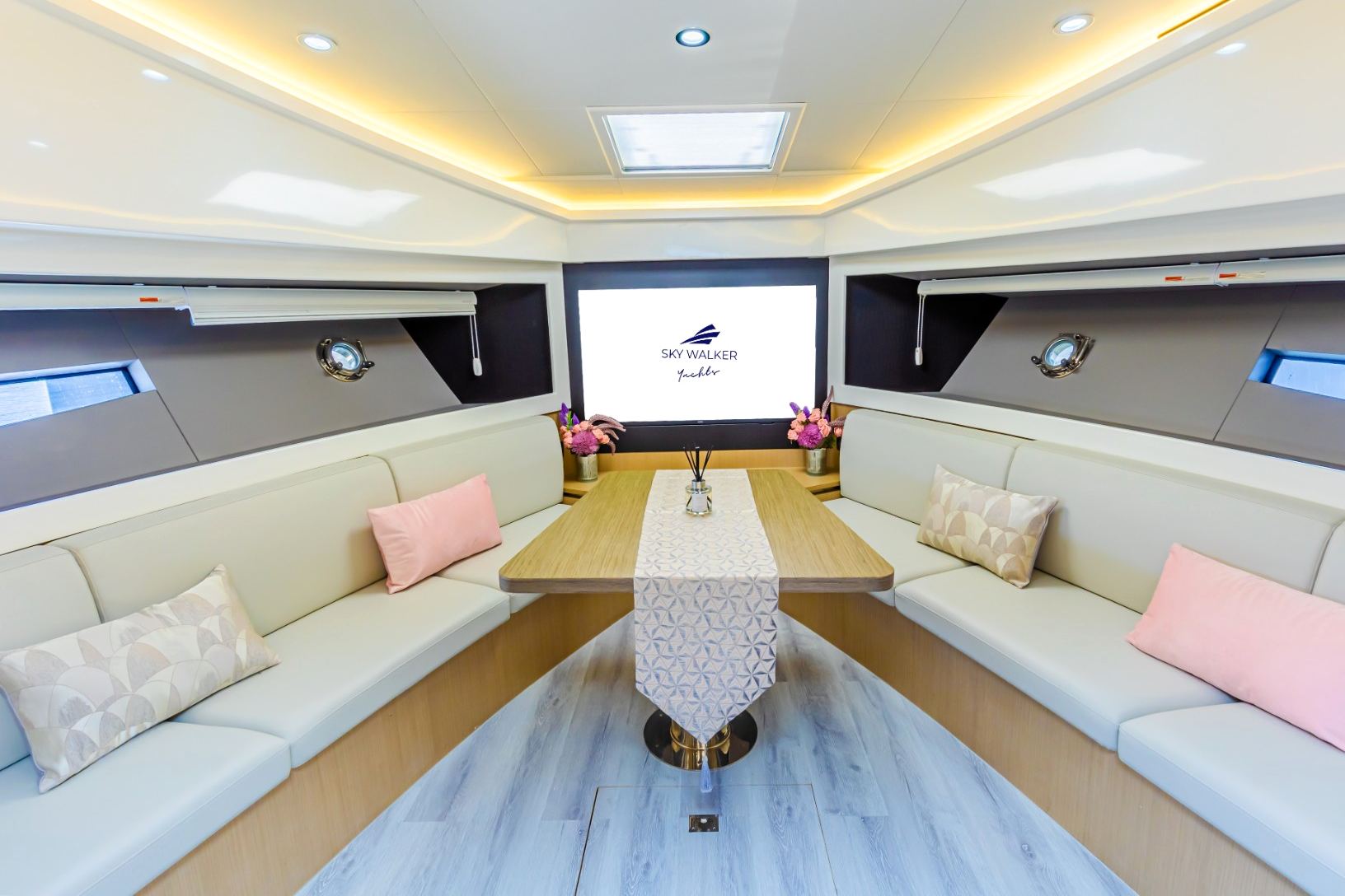 Sky Walker Fin yacht, image 5