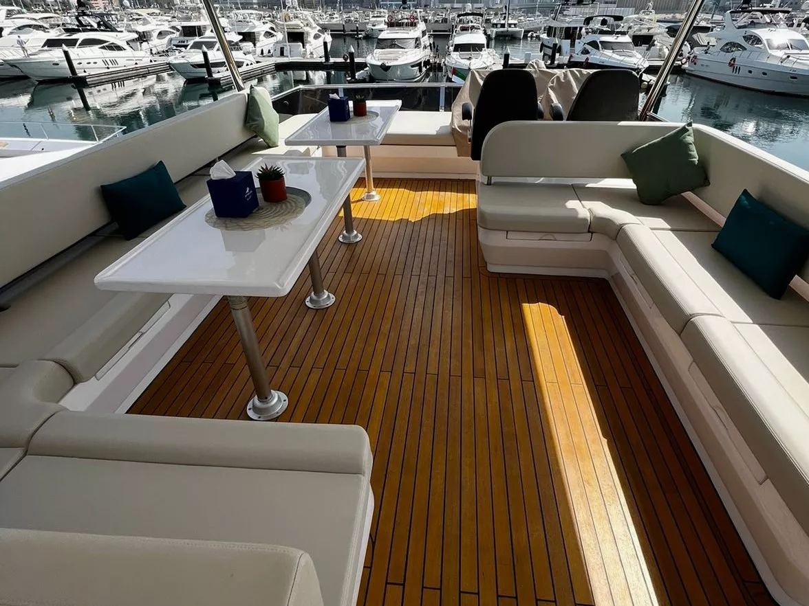 Sky Walker Taka Blue yacht, image 2