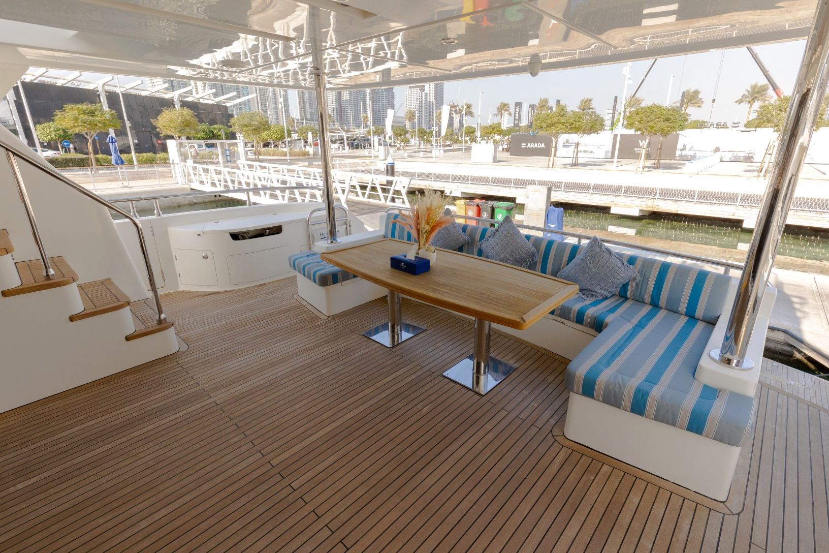 Sky Walker Caliente yacht, image 13