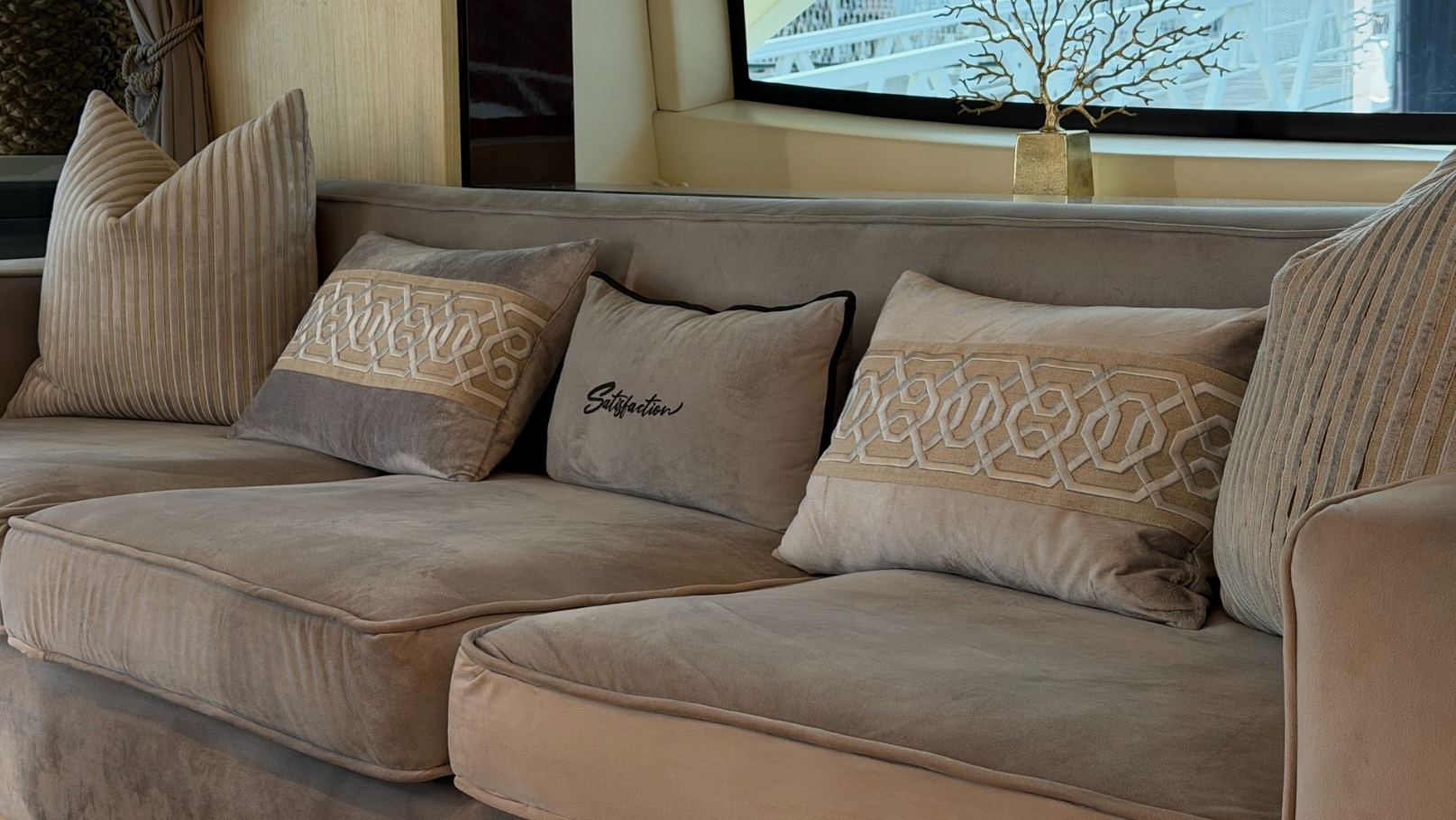 Azimut Satisfaction yacht, image 6