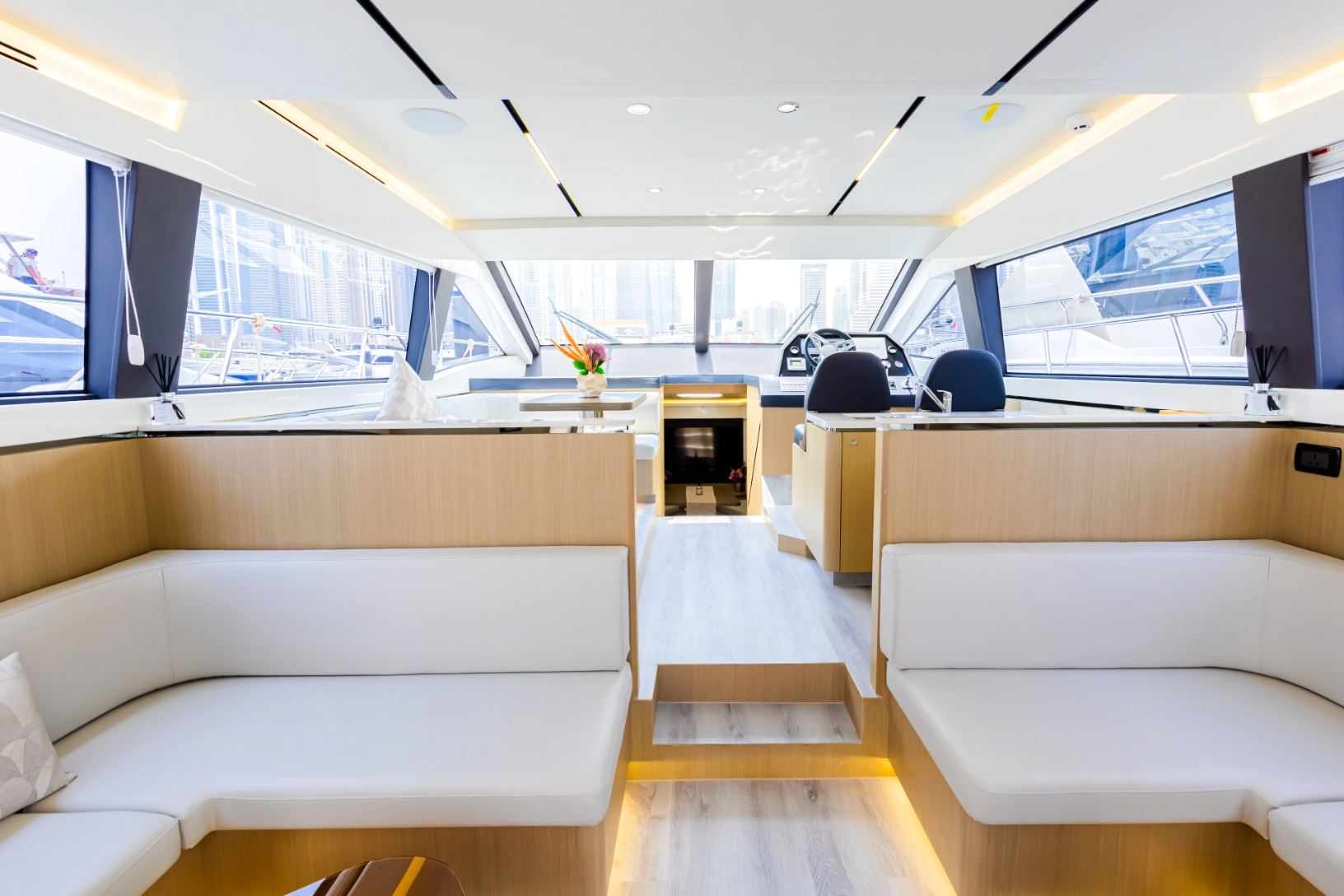 Sky Walker Fin yacht, image 7