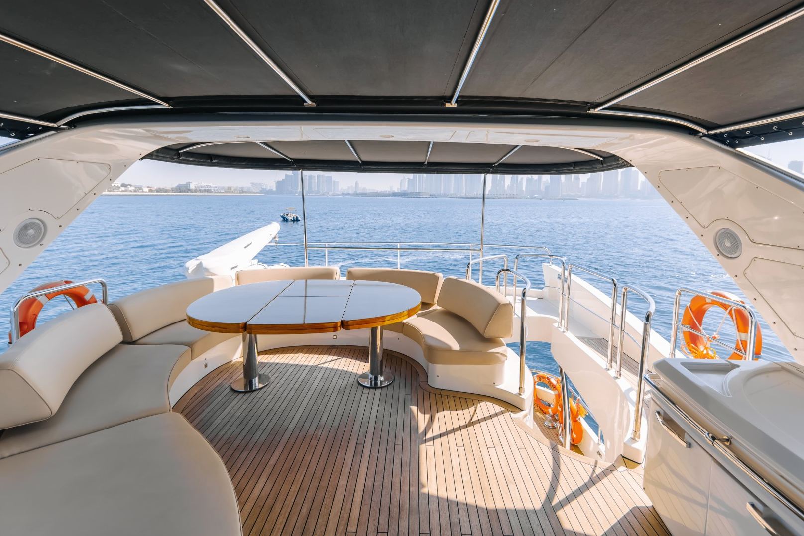 Azimut Viktoria yacht, image 2