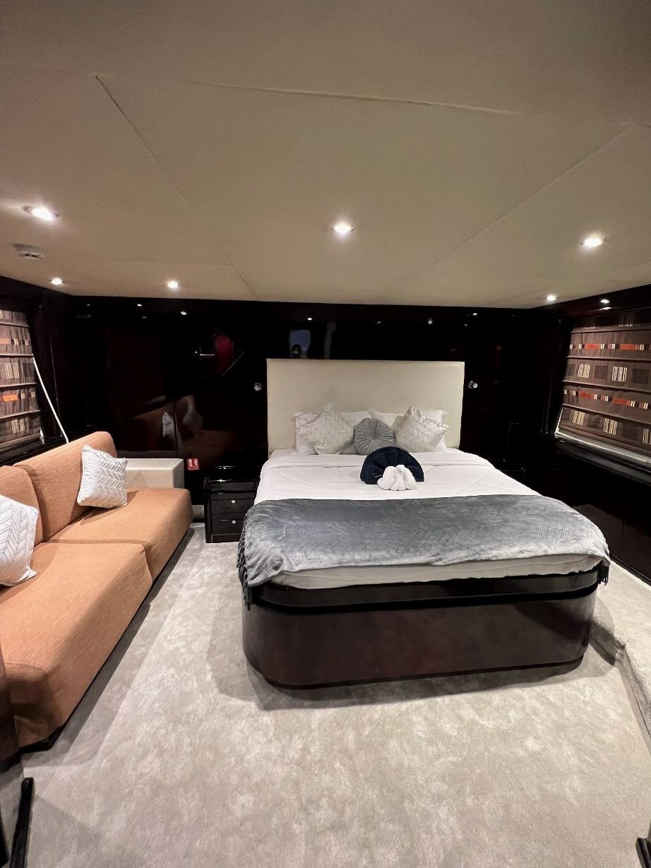 Dubai Marine Tisck yacht, image 2