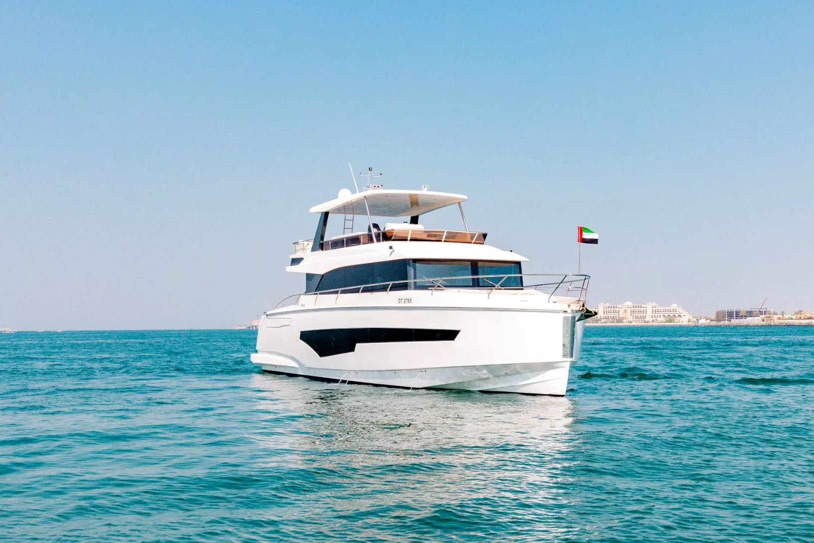 Sky Walker Gala yacht, image 3