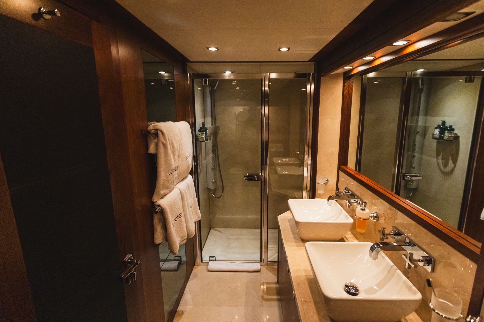 Sunseeker Lucien yacht, image 4
