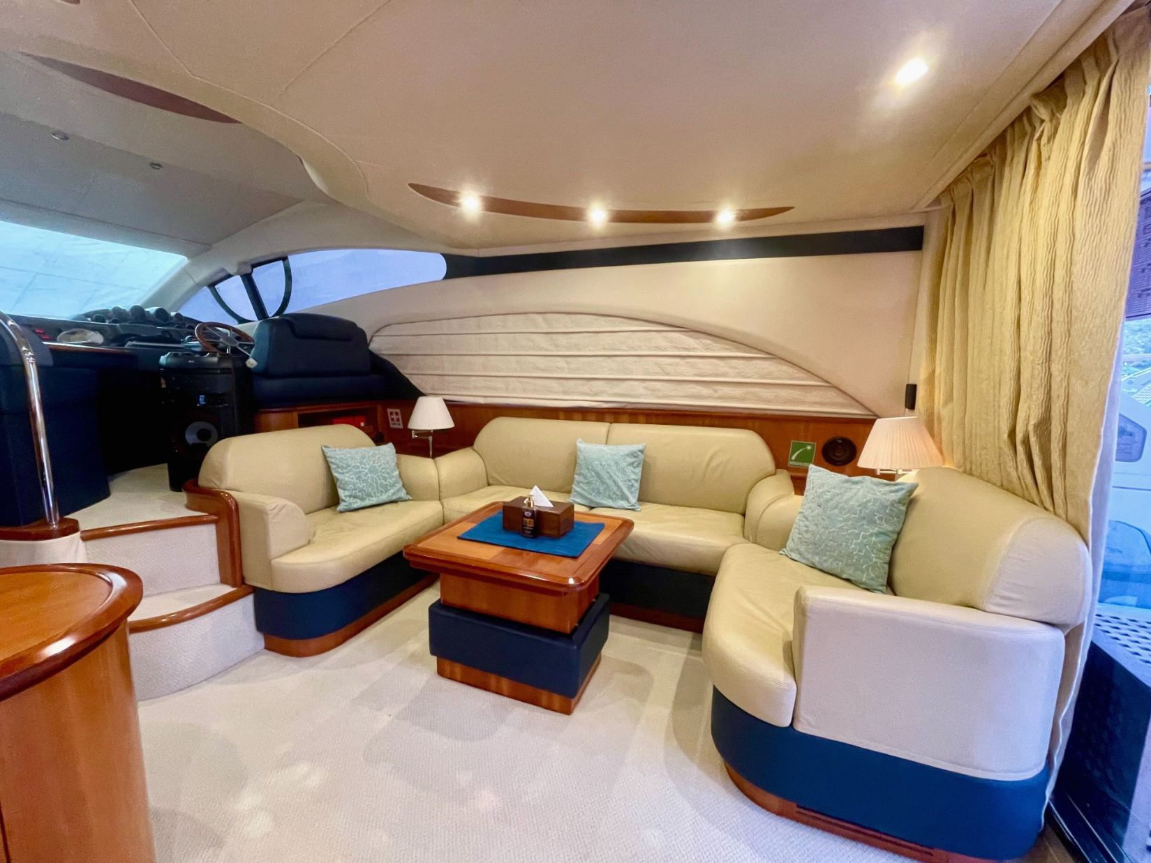Azimut Grand Crew yacht, image 5