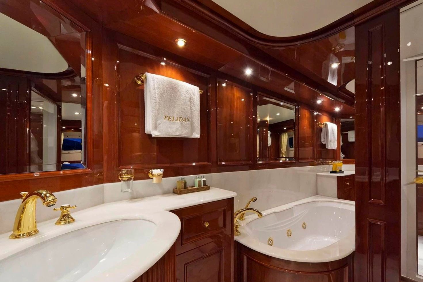 Benetti Gallus yacht, image 11