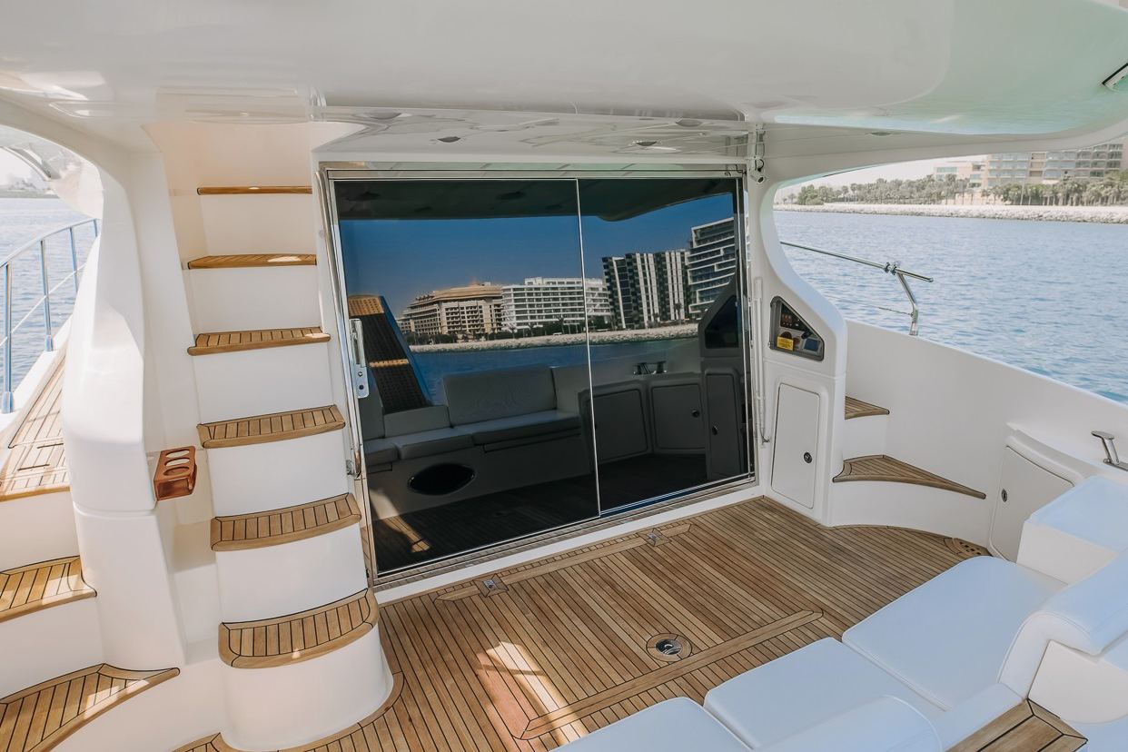 Azimut No Regrets yacht, image 3