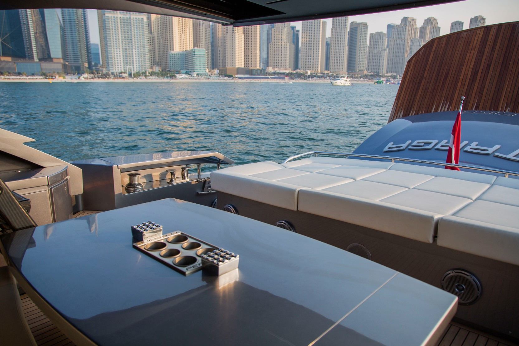 Pershing yacht, image 8