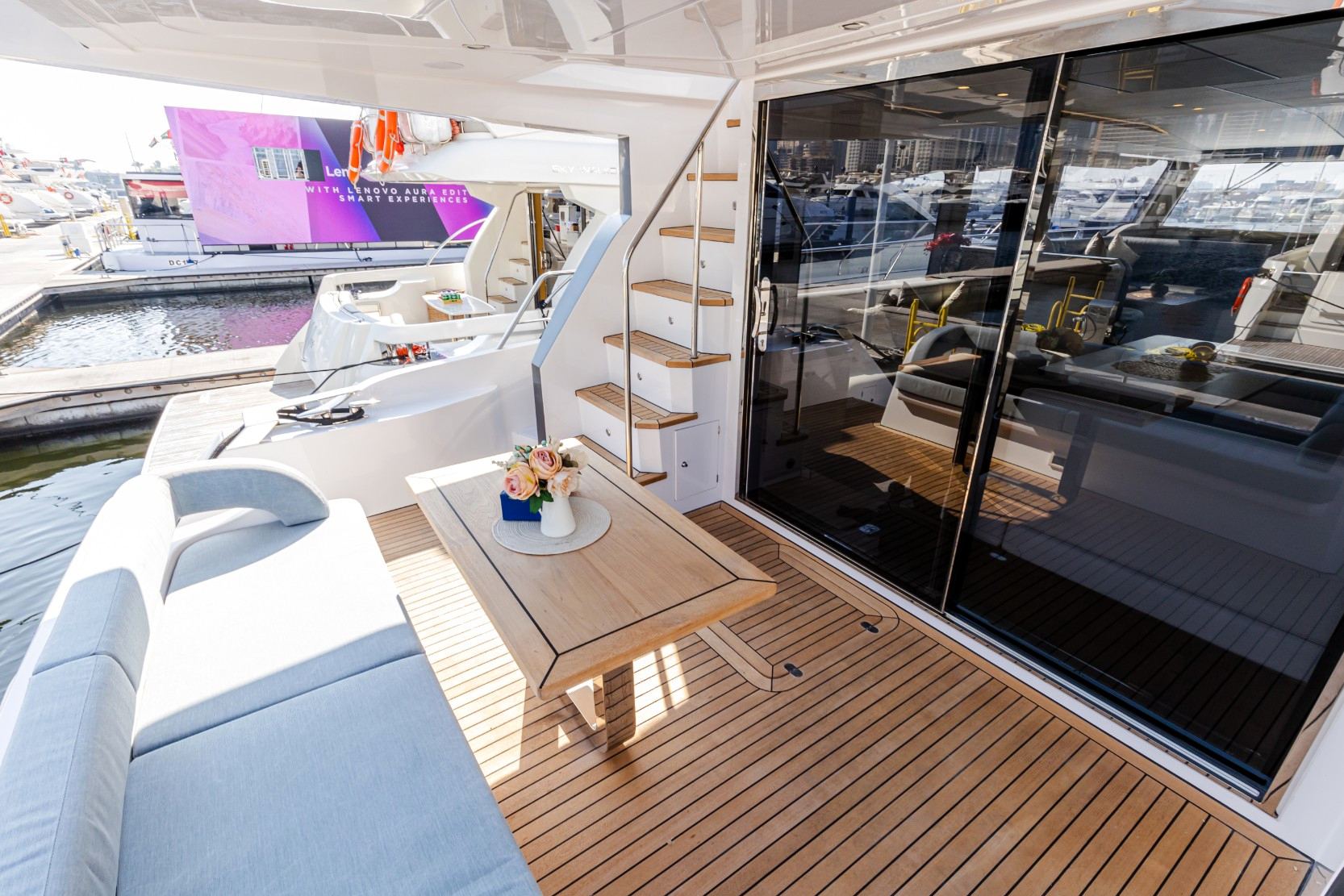 Sky Walker Fly X53 Sport yacht, image 9