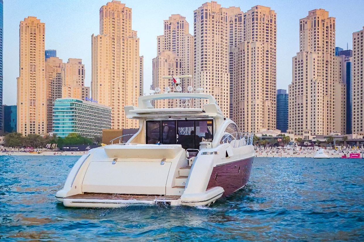 Azimut Sura yacht, image 4