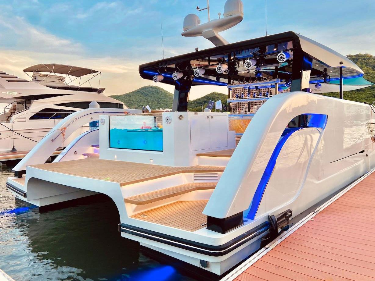 Catamaran Ozone yacht, image 12