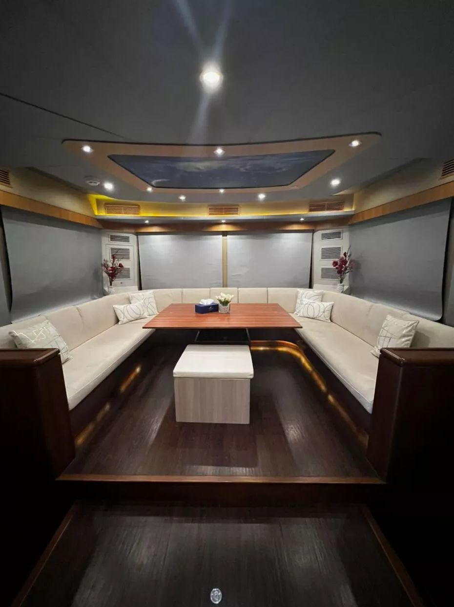 Sky Walker Explora yacht, image 13