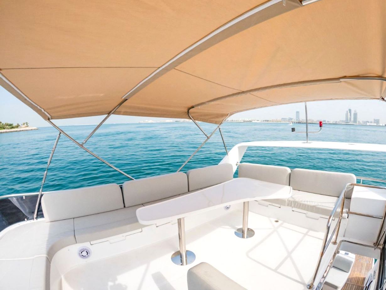 Sky Walker Zia yacht, image 4