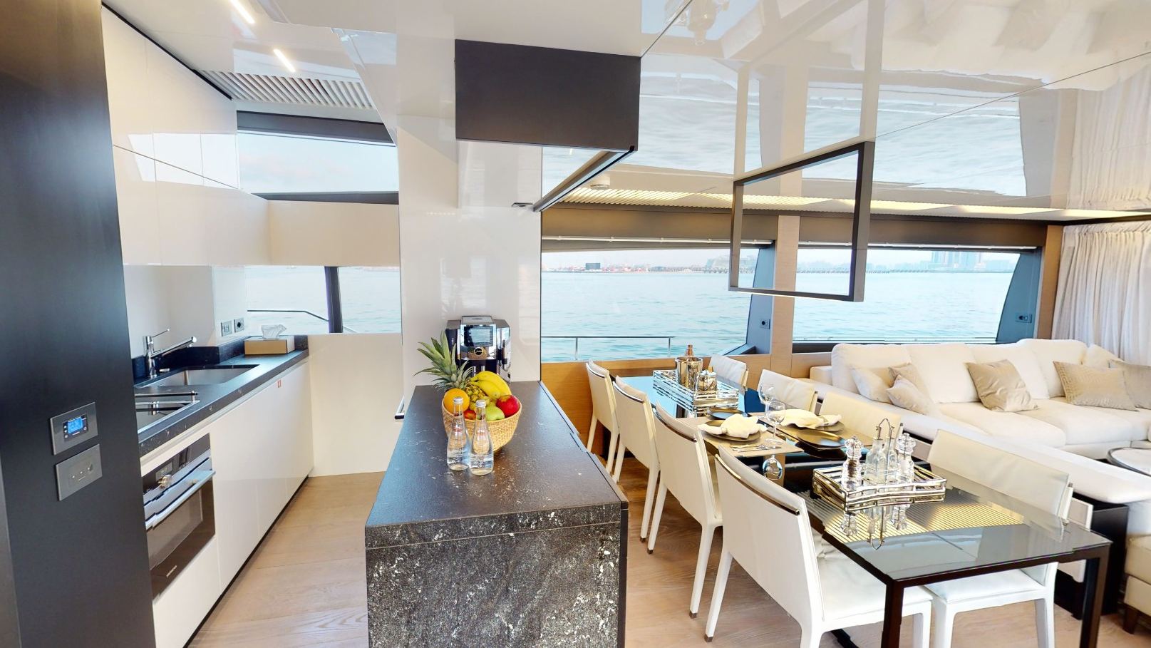Ferretti 78 ft yacht, image 11