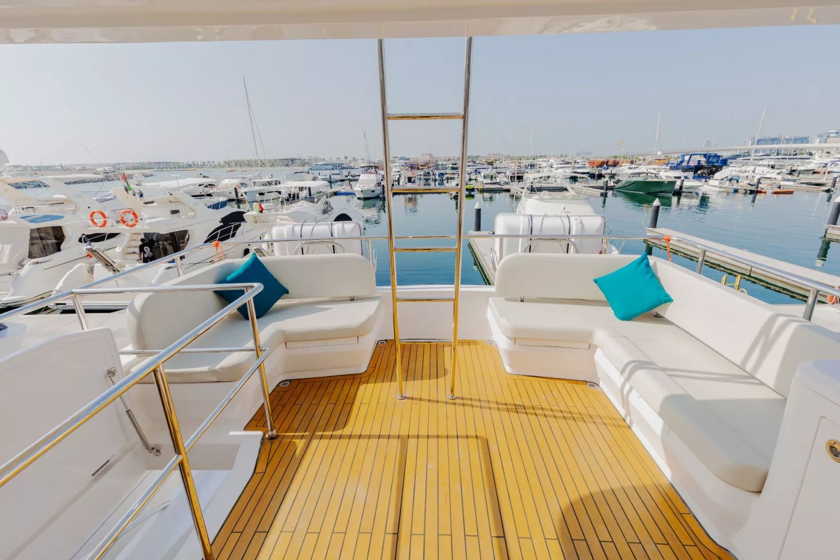 Sky Walker Gala yacht, image 13