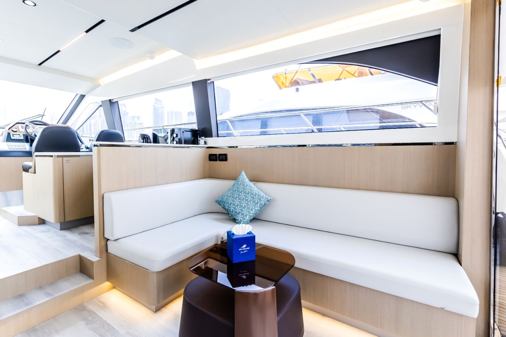 Sky Walker Lee yacht, image 13