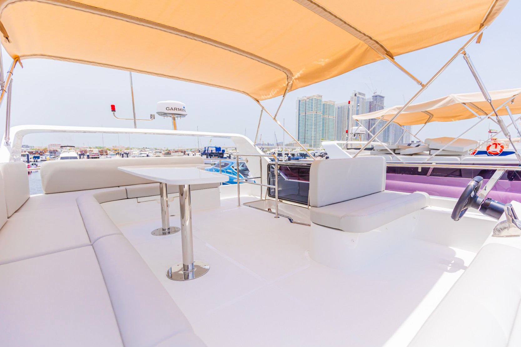 Sky Walker Lee yacht, image 4