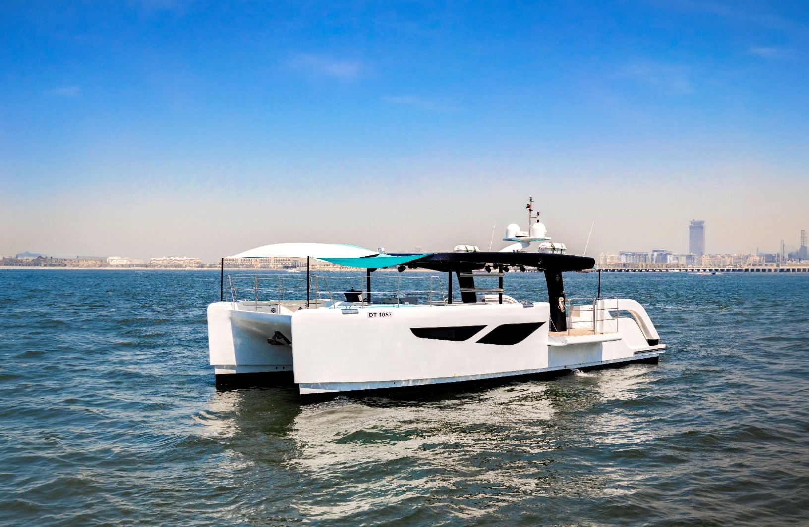 Catamaran Ozone yacht, image 2