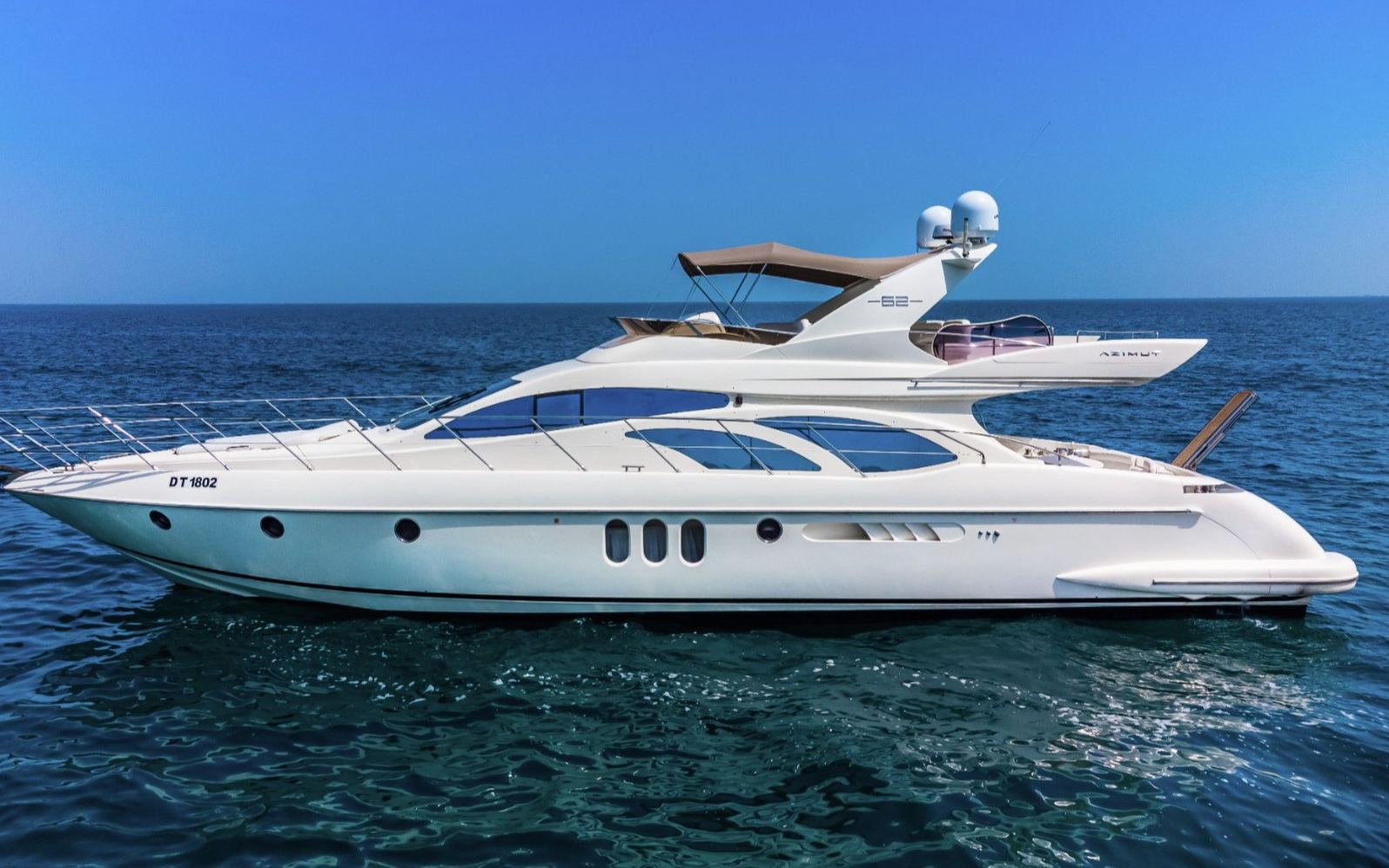 Azimut Lucky Star – 62 Fuß