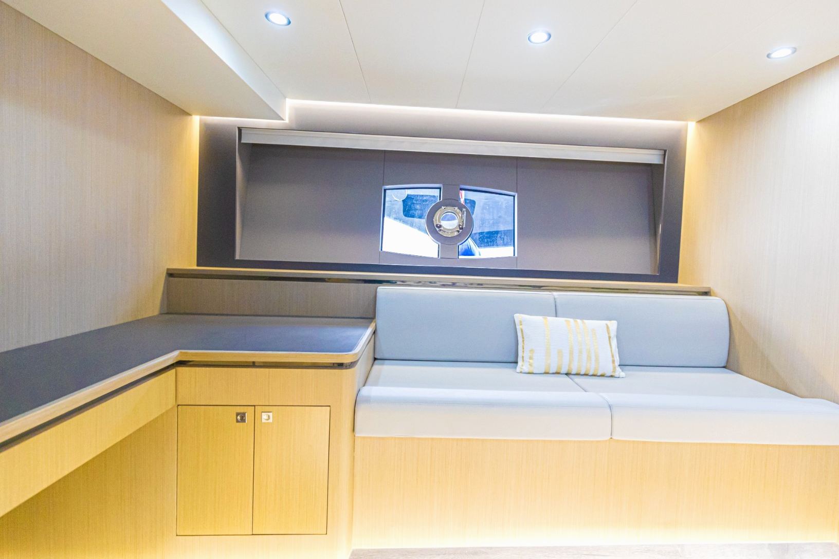Sky Walker Ebb yacht, image 5