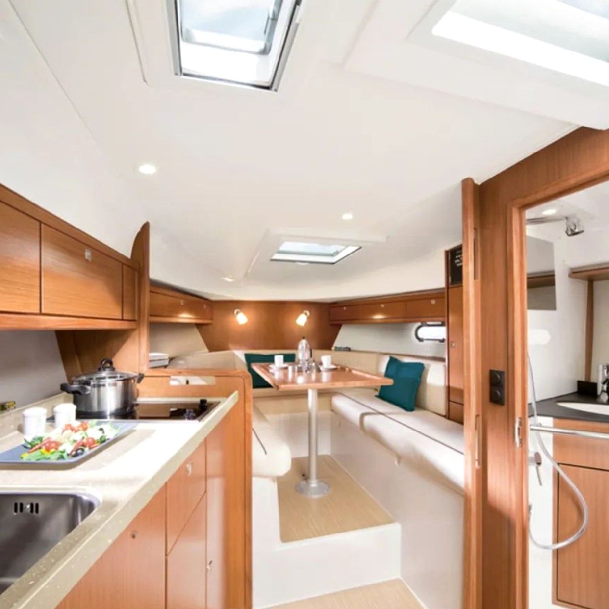 Nora yacht, image 3