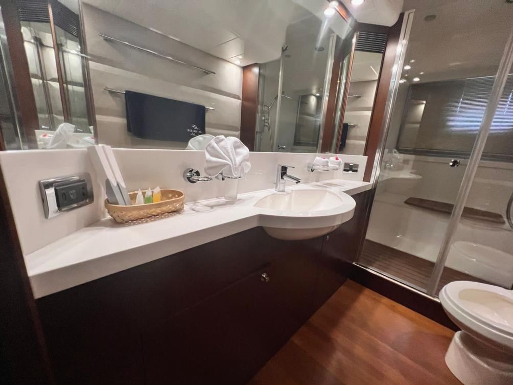Princess Amotea yacht, image 2