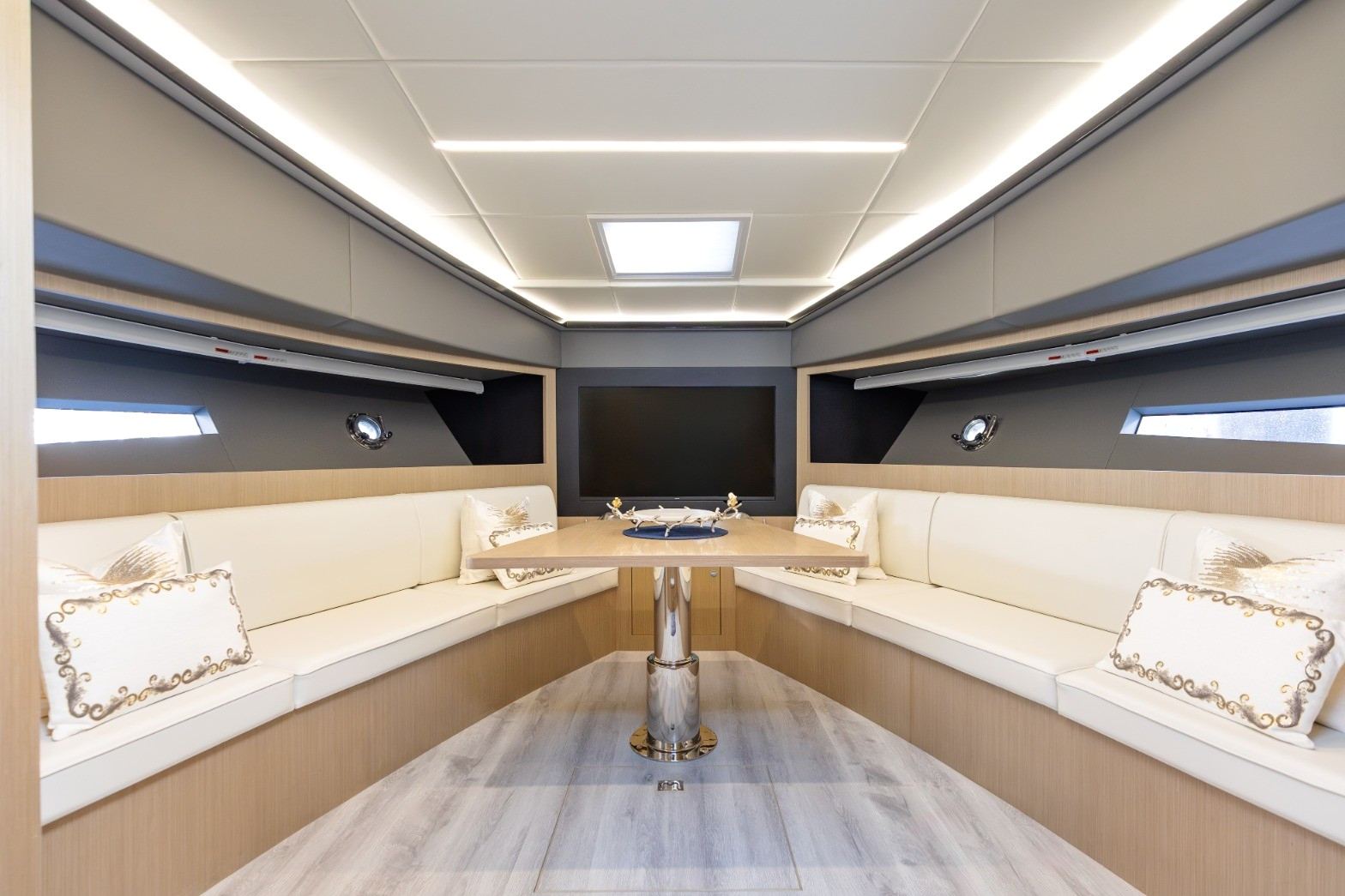 Sky Walker Ace yacht, image 3