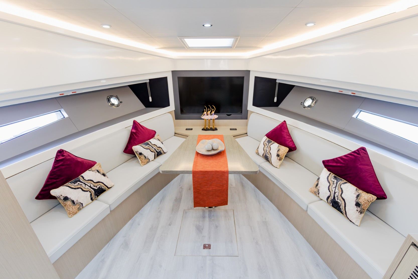 Sky Walker Gib yacht, image 10