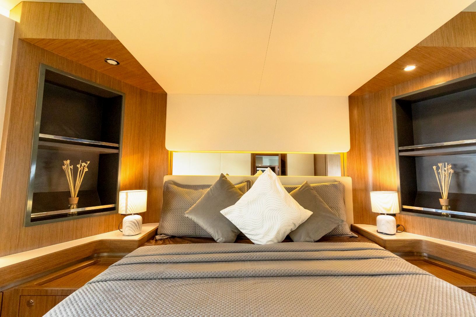 Sky Walker Amie X63 Sport yacht, image 10