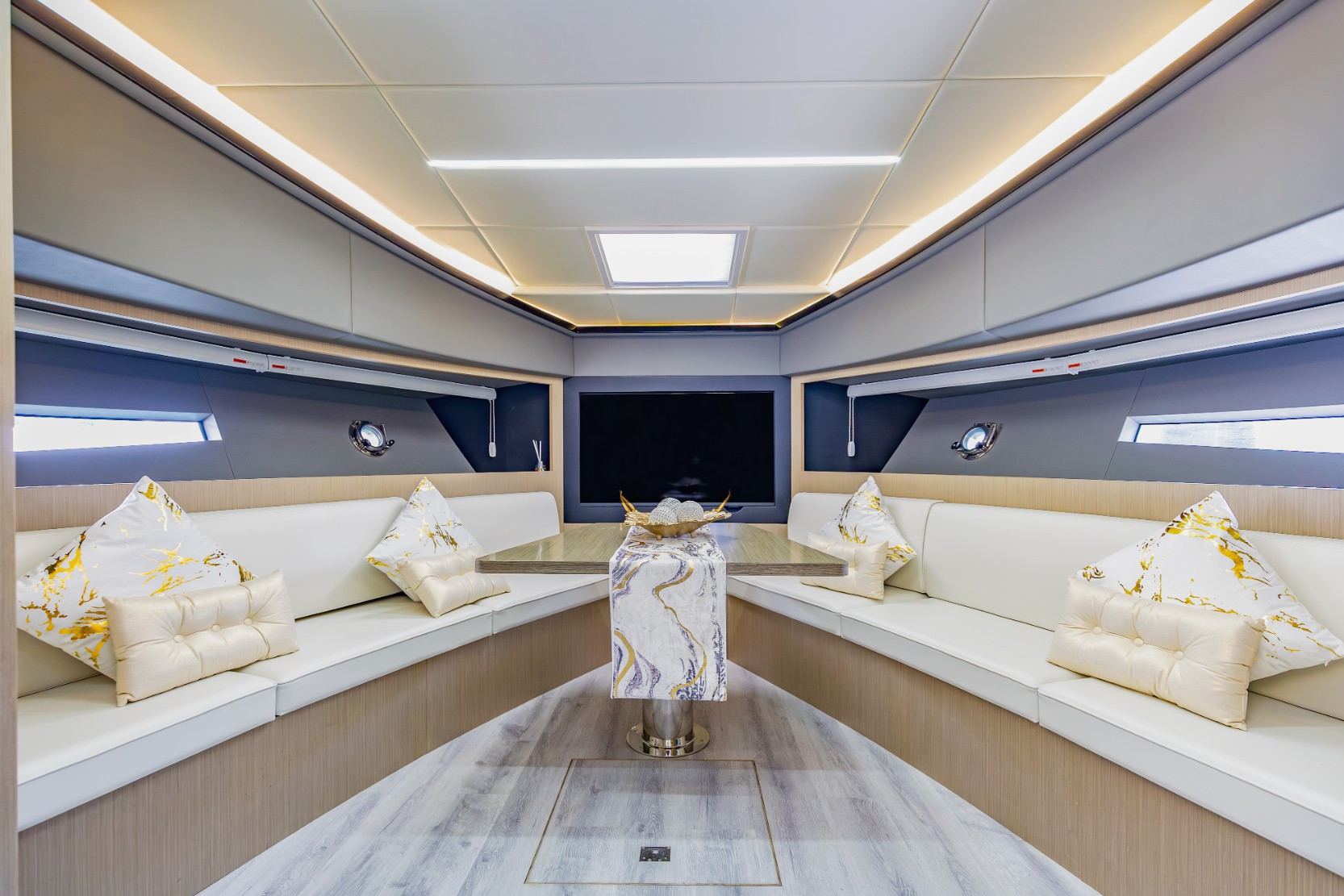 Sky Walker Kio yacht, image 3