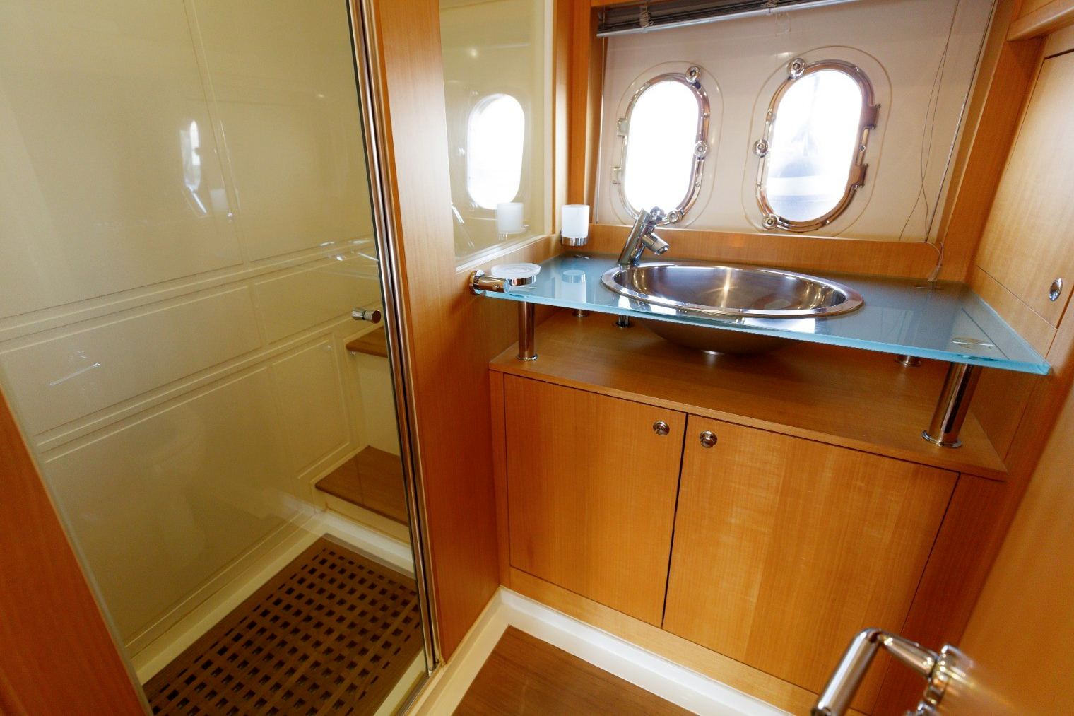 Numarine Veronika yacht, image 4