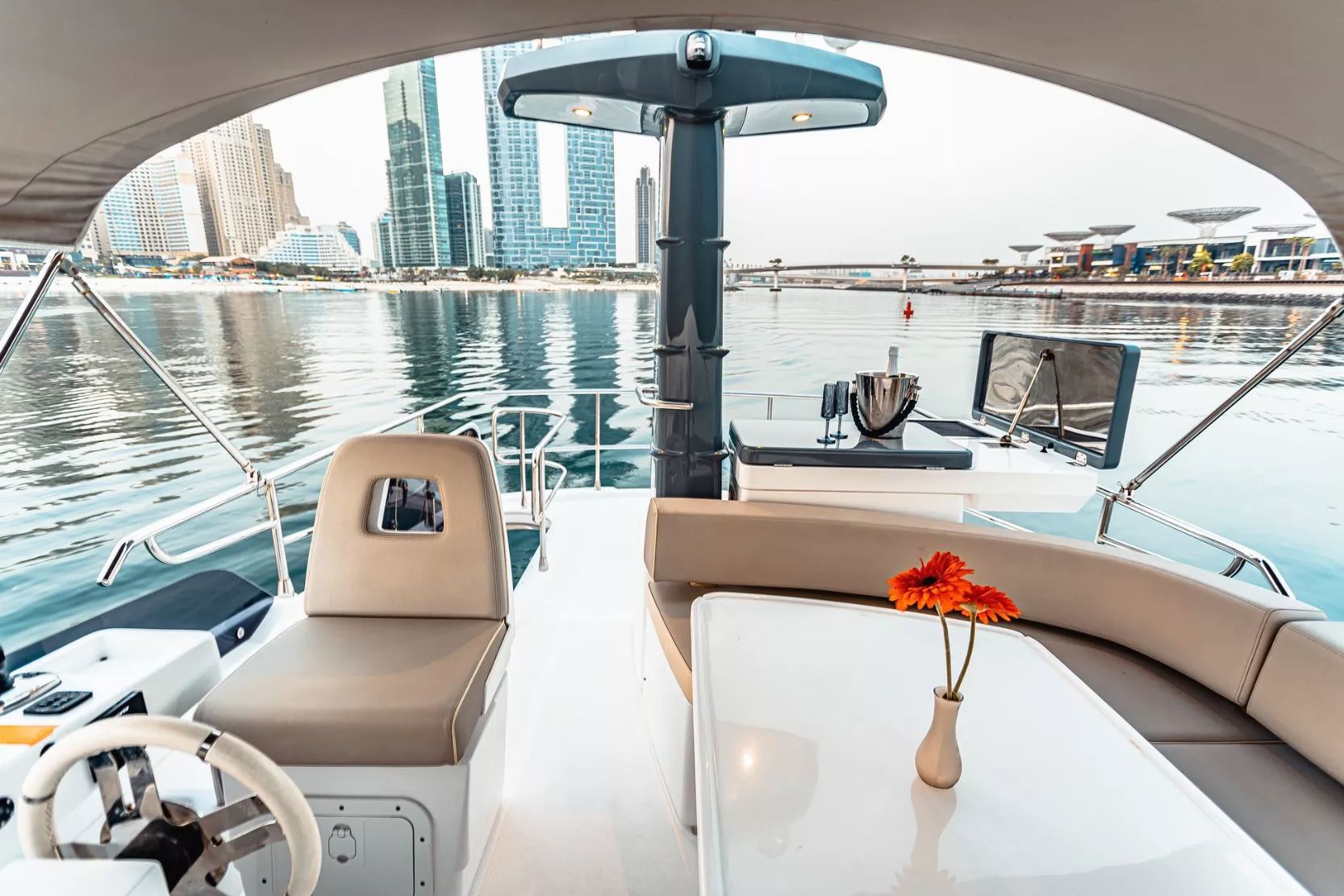 Azimut Magellano 43 ft yacht, image 13