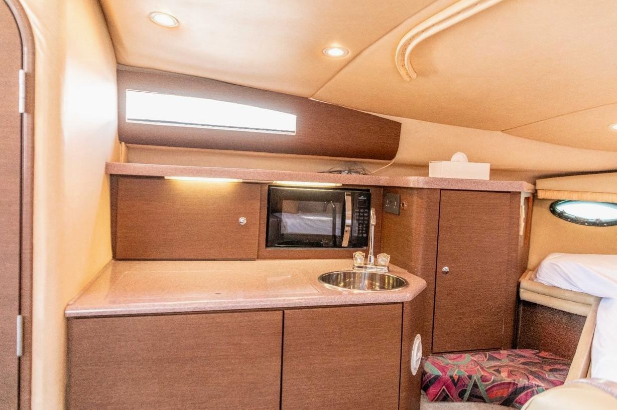 Regal yacht, image 6
