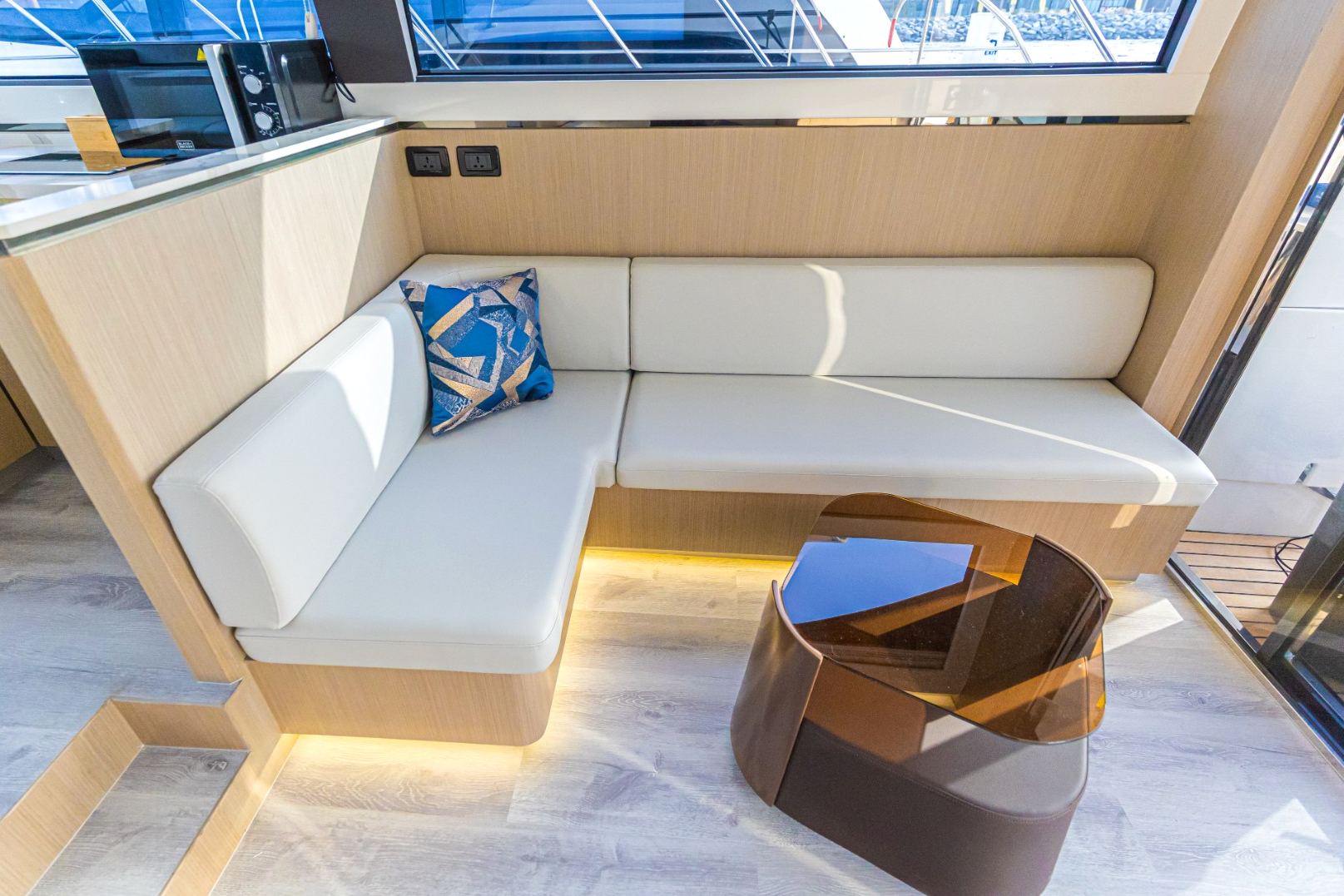 Sky Walker Axa yacht, image 11
