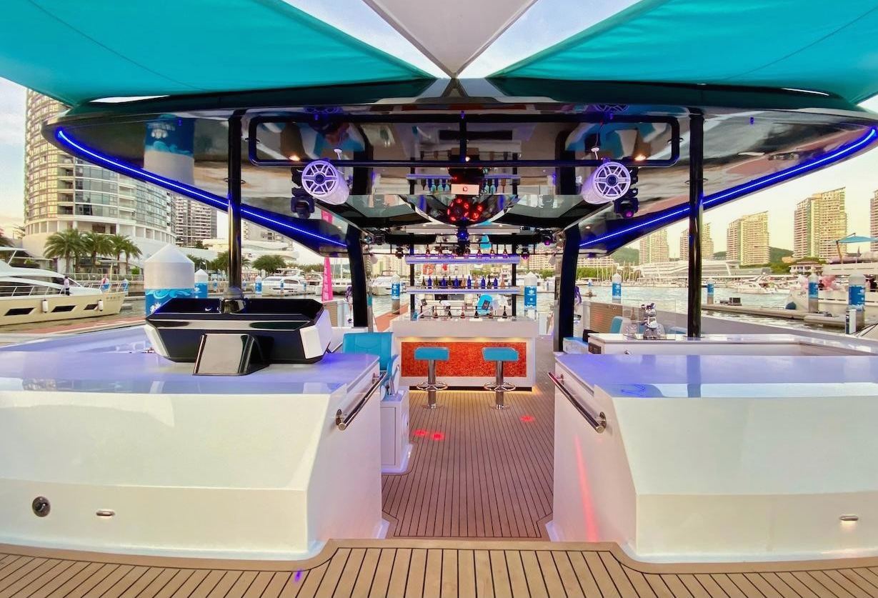 Catamaran Ozone yacht, image 8