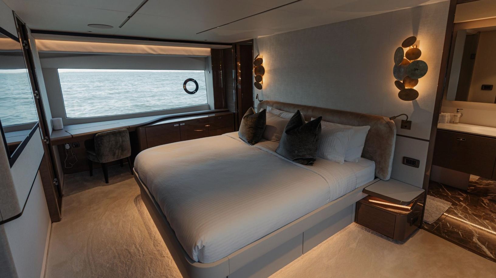Princess 95X Super-flybridge yacht, image 8