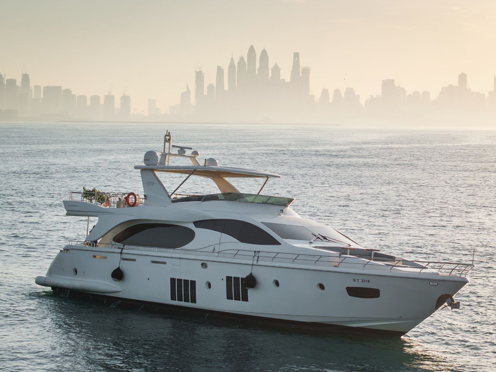 Azimut Satisfaction yacht, image 3